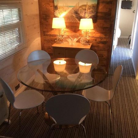 Apartamento Woodland View - A Place To Escape Swynnerton Exterior foto