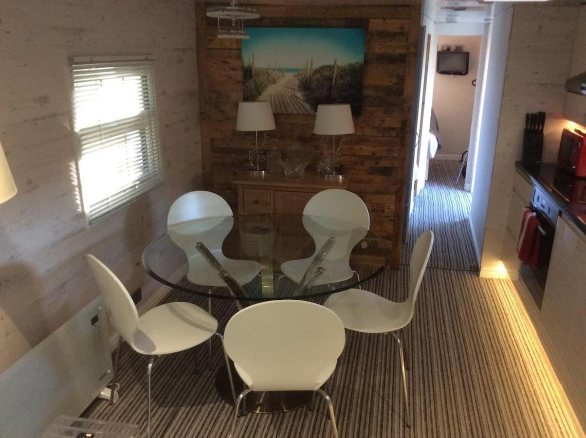 Apartamento Woodland View - A Place To Escape Swynnerton Exterior foto